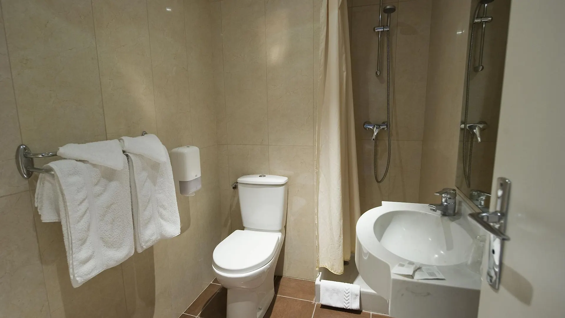 The Originals City, Hotel Astoria Vatican, Lourdes 3*,  France